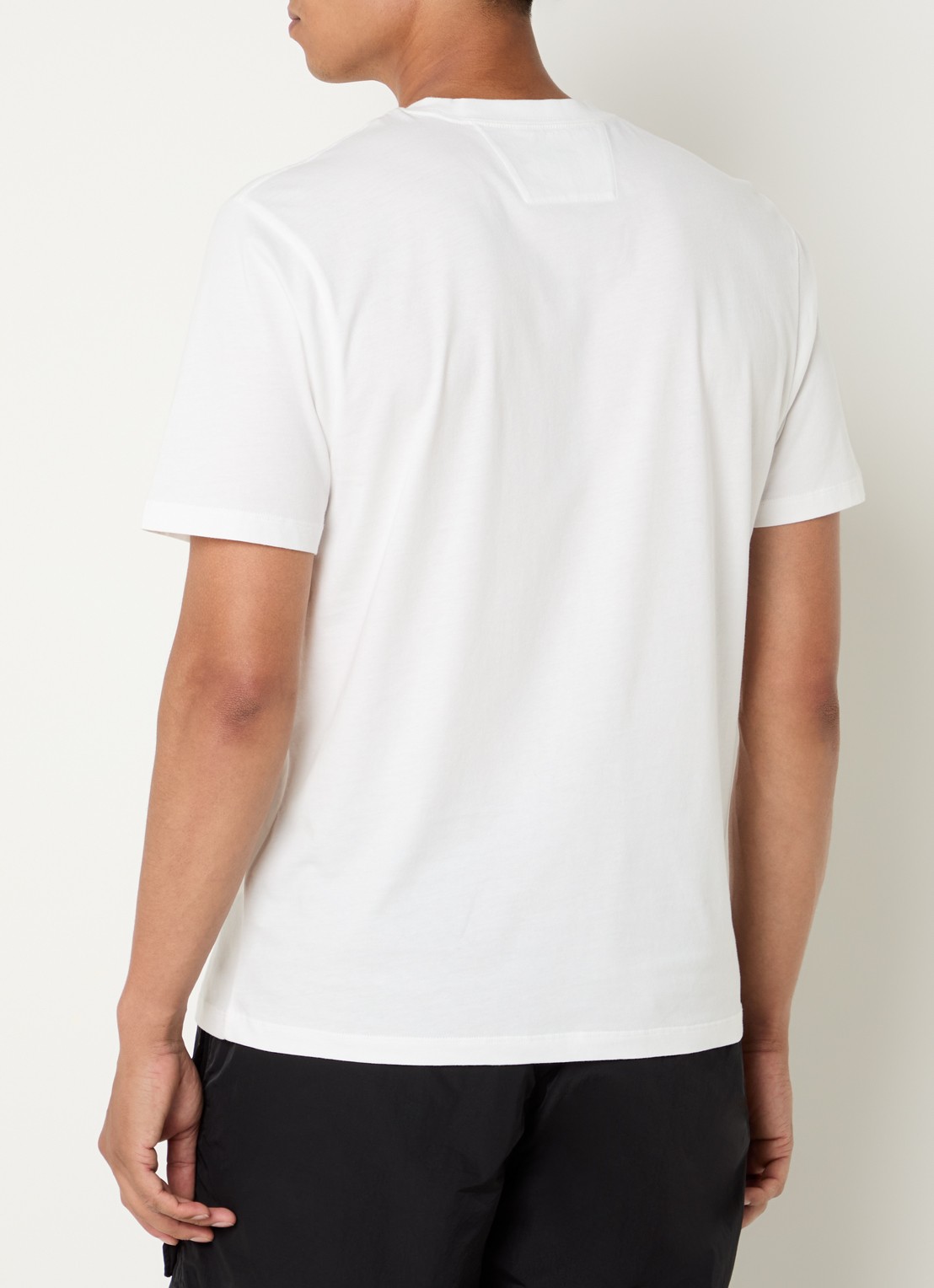 C.P. Company T-shirt met logo - achterkant 3 gebroken wit