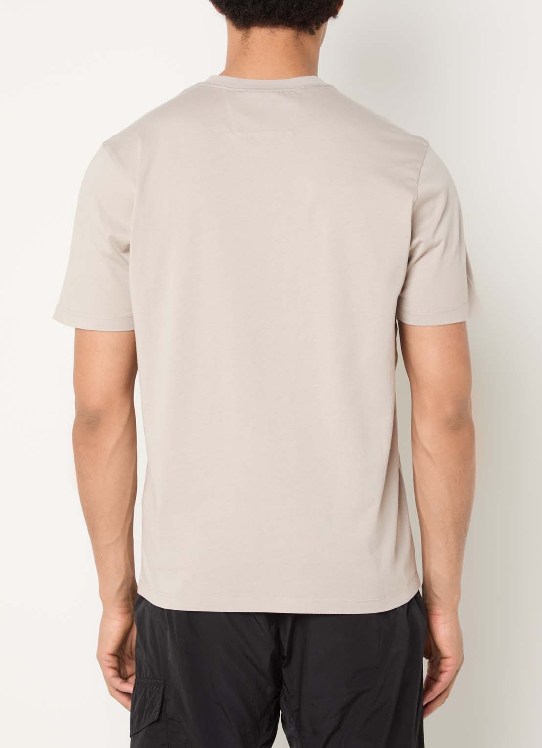 C.P. Company T-shirt met logo - achterkant donkerbeige