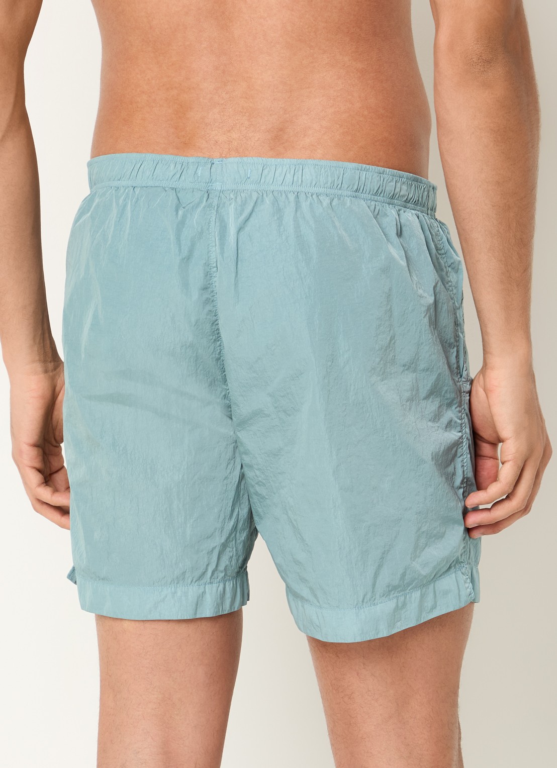 C.P. Company Zwemshorts met logo en steekzakken - achterkant blauw