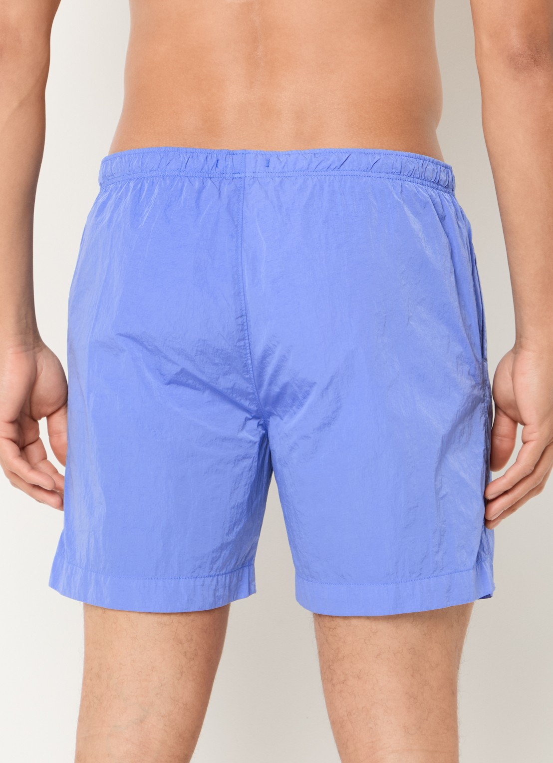 C.P. Company Zwemshorts met steekzakken en logo - achterkant 2 middenblauw