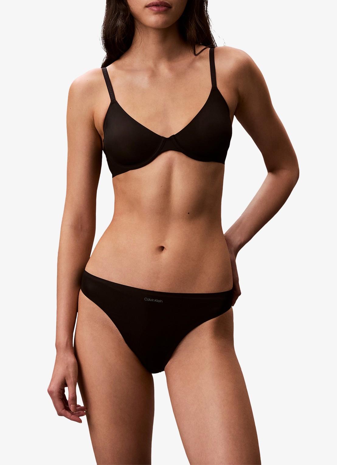 Calvin Klein Bikinislip met logo - voorkant 6 zwart