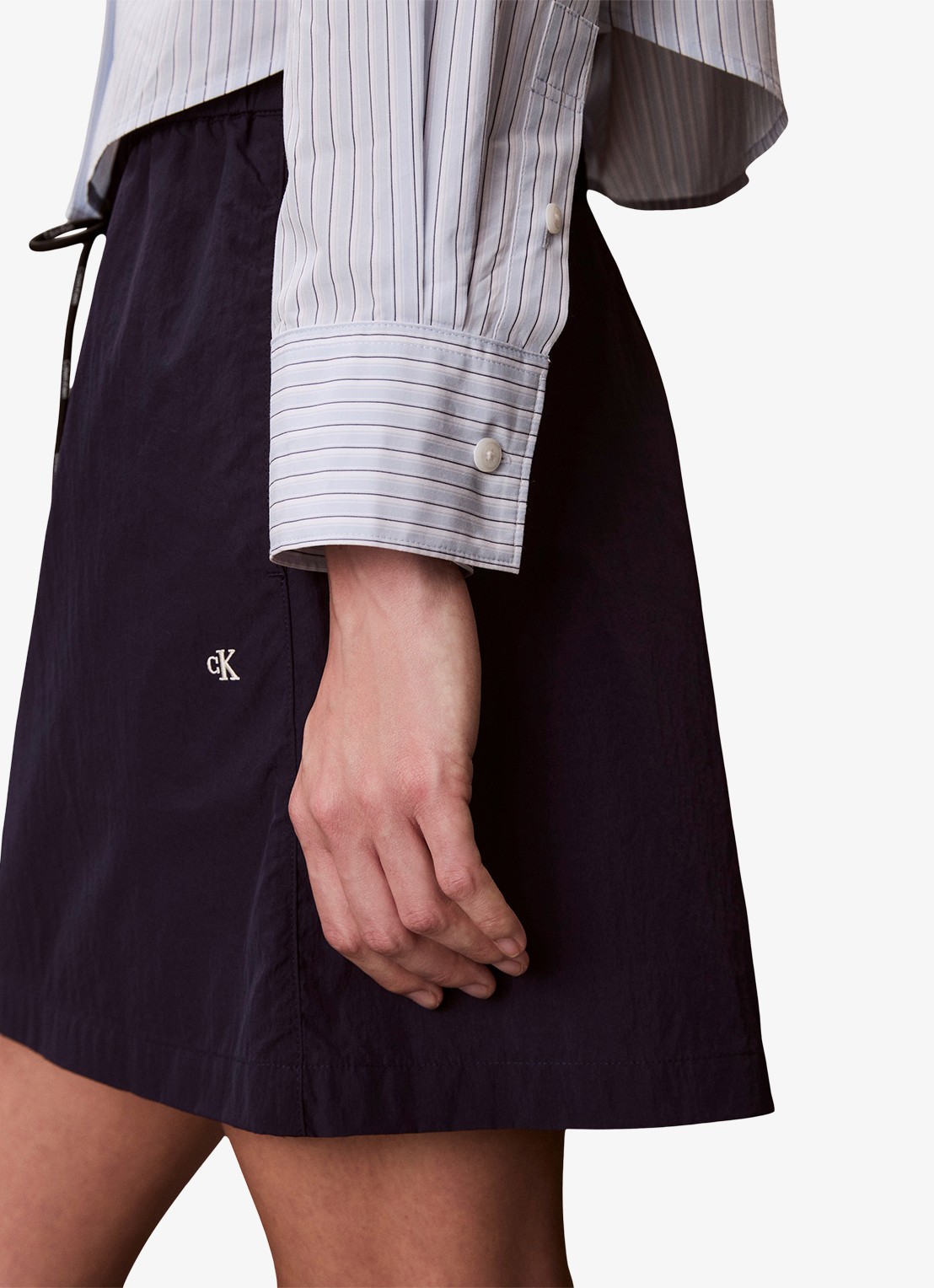 Calvin Klein Blouse met streepprint - detail 2 lichtblauw