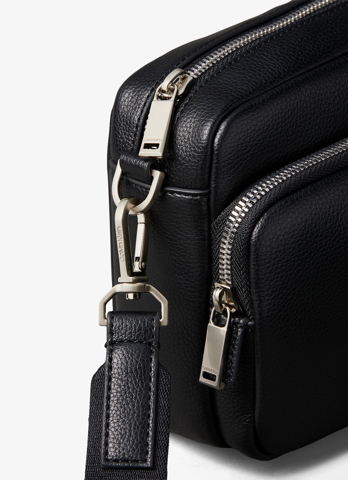 Calvin Klein Crossbodytas met logo - detail 5 zwart