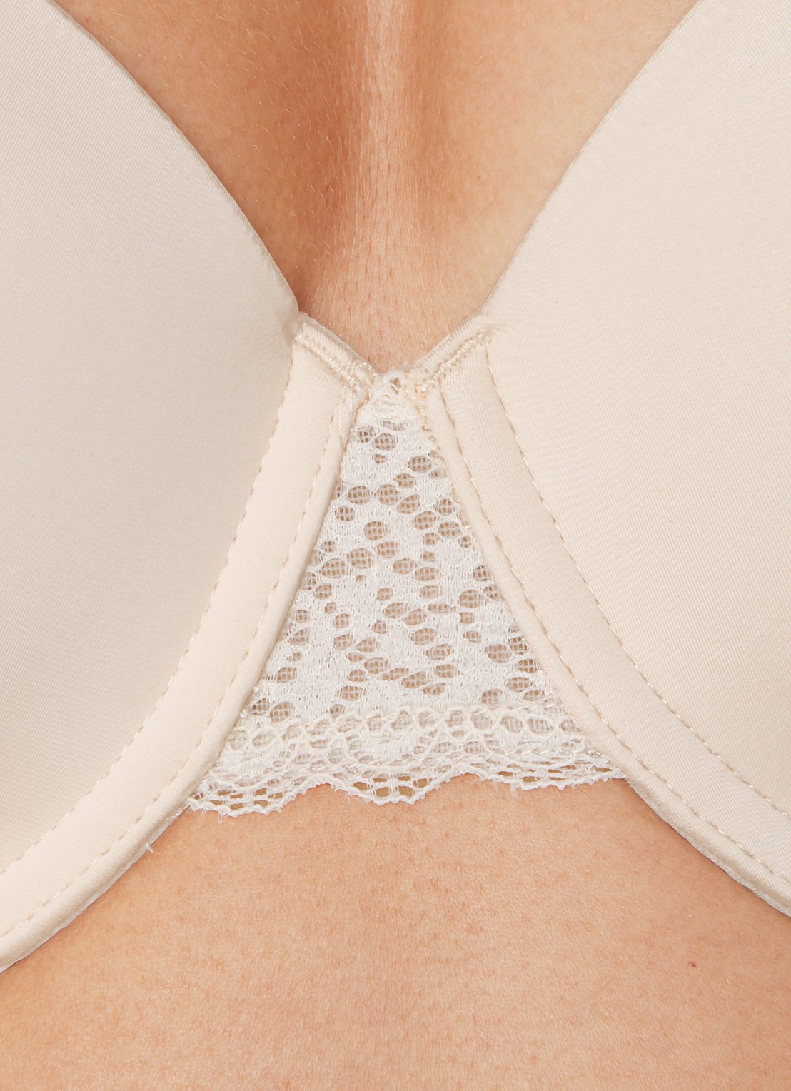 Calvin Klein Flirty voorgevormde balconette bh met kant - detail 2 wit