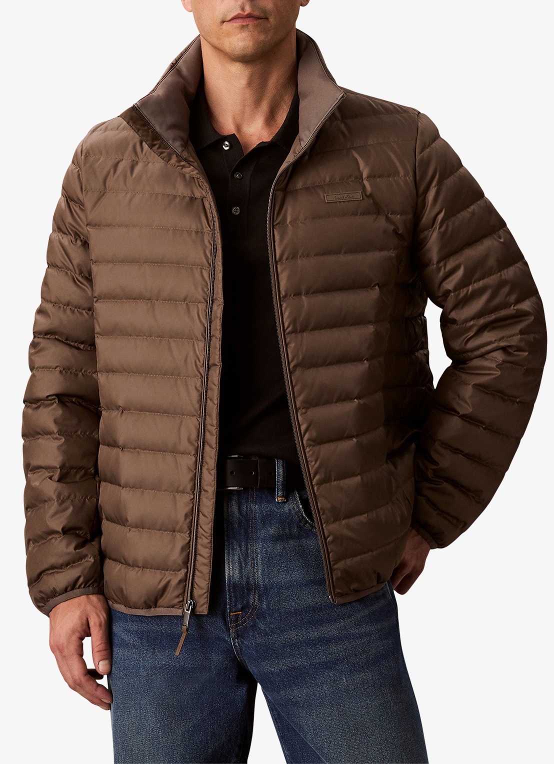 Calvin Klein Gewatteerde jas met opstaande kraag - detail bruin