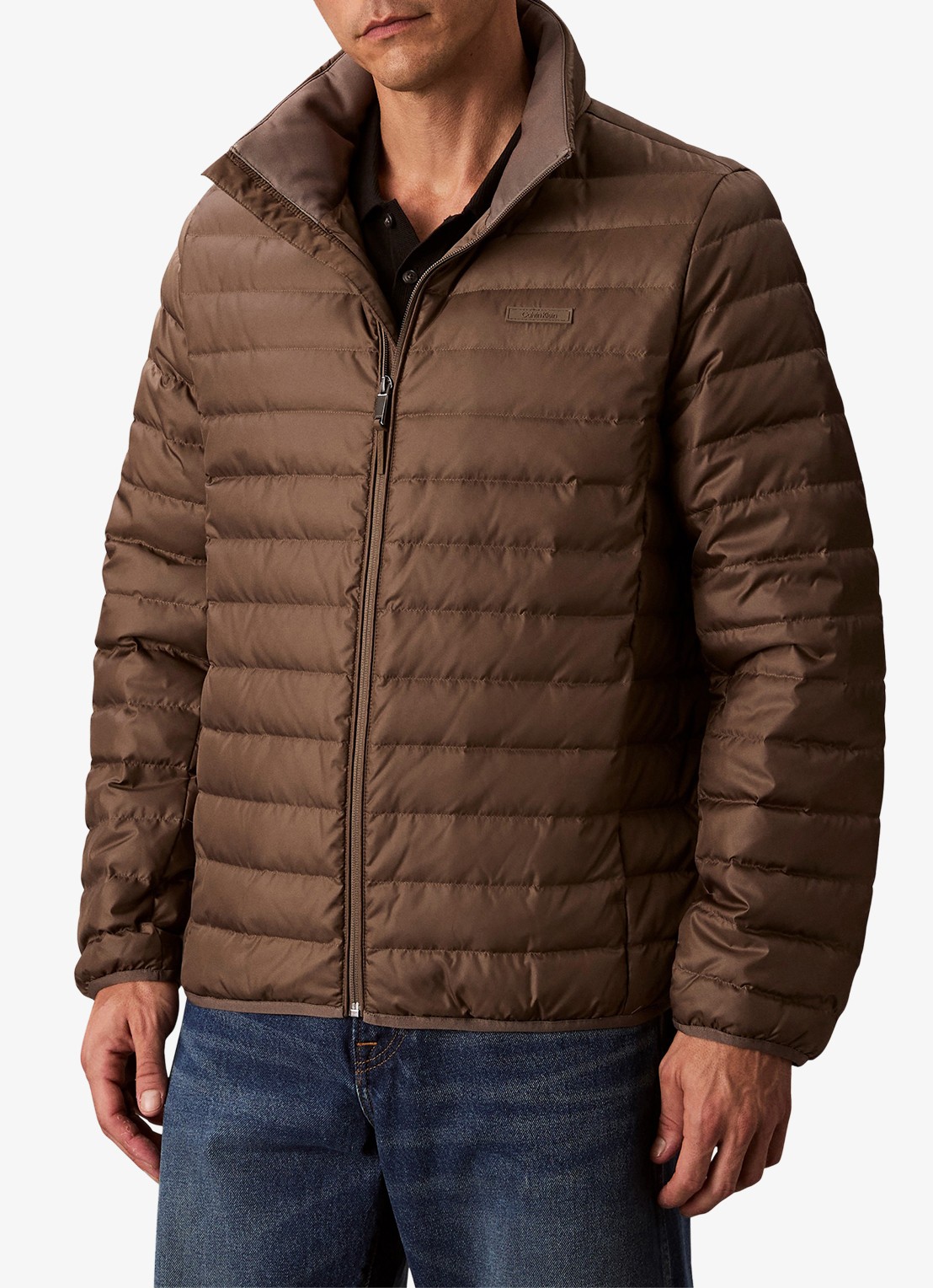 Calvin Klein Gewatteerde jas met opstaande kraag - detail 3 bruin
