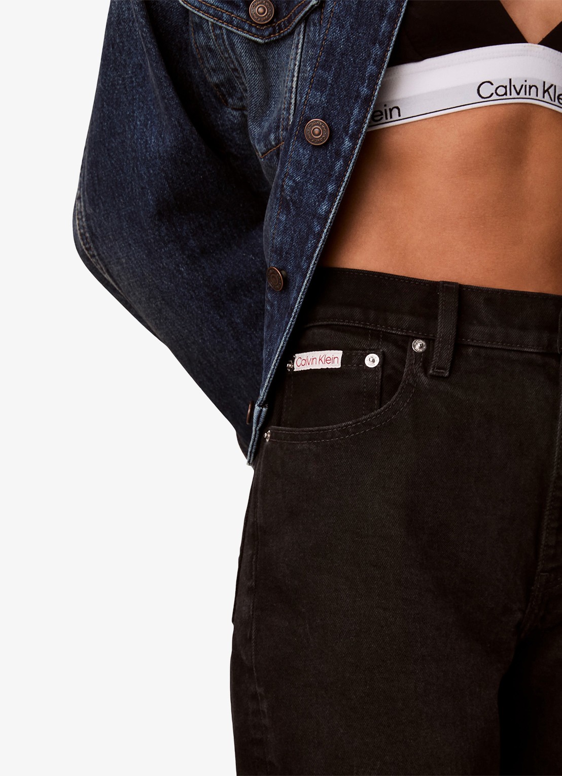 Calvin Klein High waist mom jeans met gekleurde wassing - detail 4 zwart