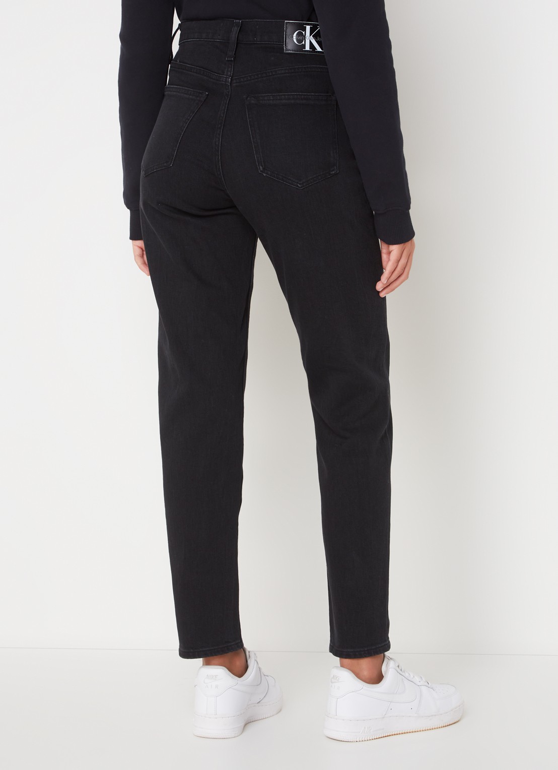 Calvin Klein High waist mom jeans met gekleurde wassing - achterkant 3 zwart