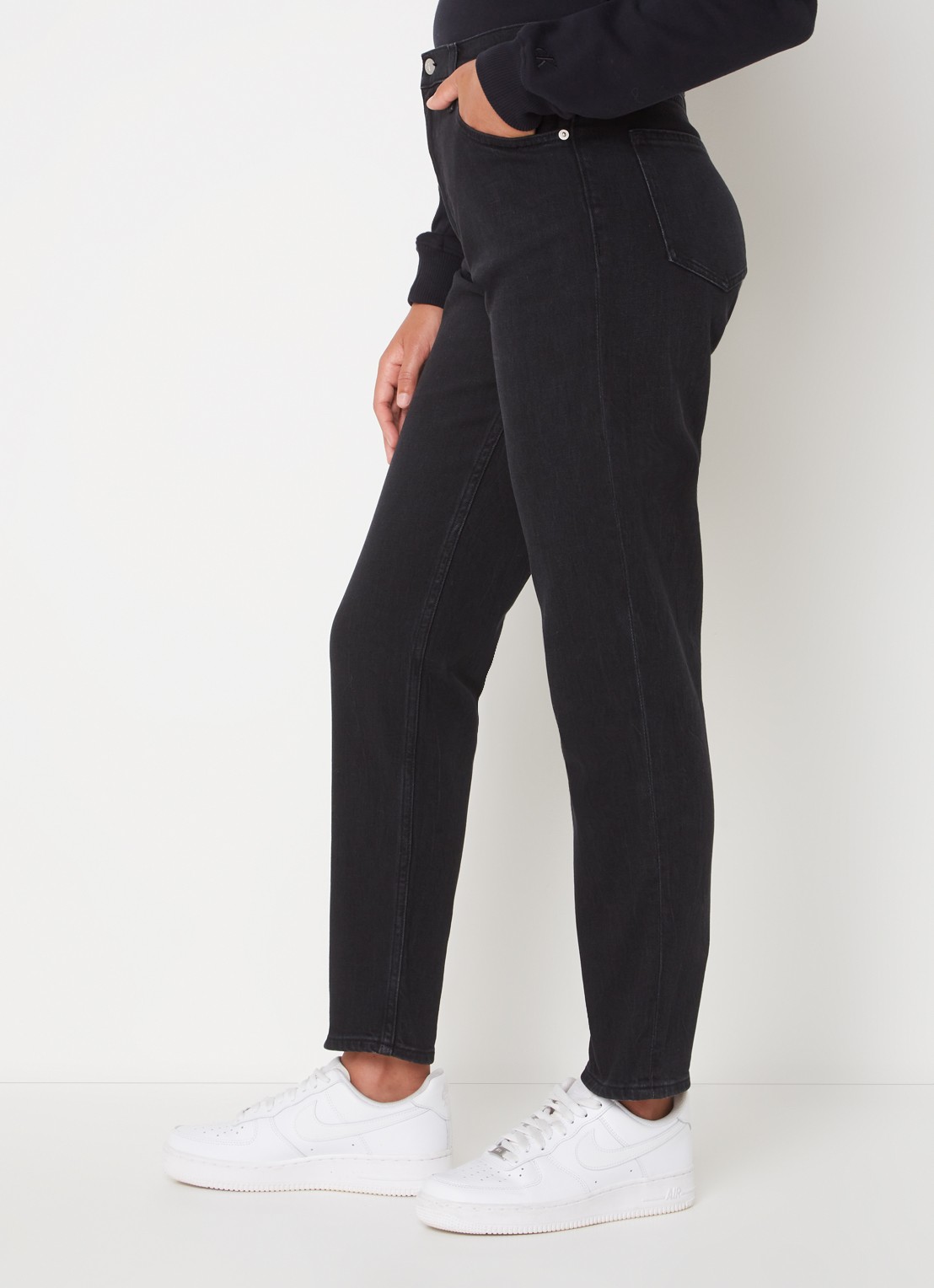 Calvin Klein High waist mom jeans met gekleurde wassing - detail 5 zwart