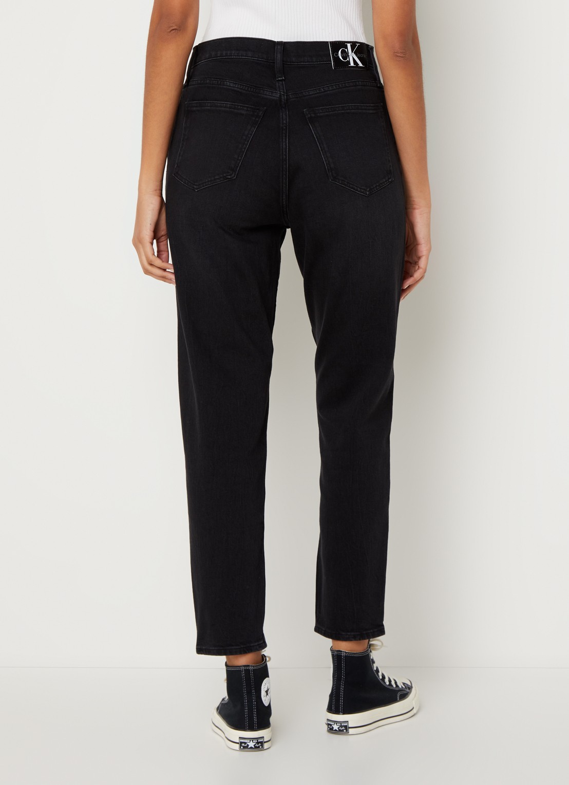 Calvin Klein High waist mom jeans met gekleurde wassing - achterkant denim