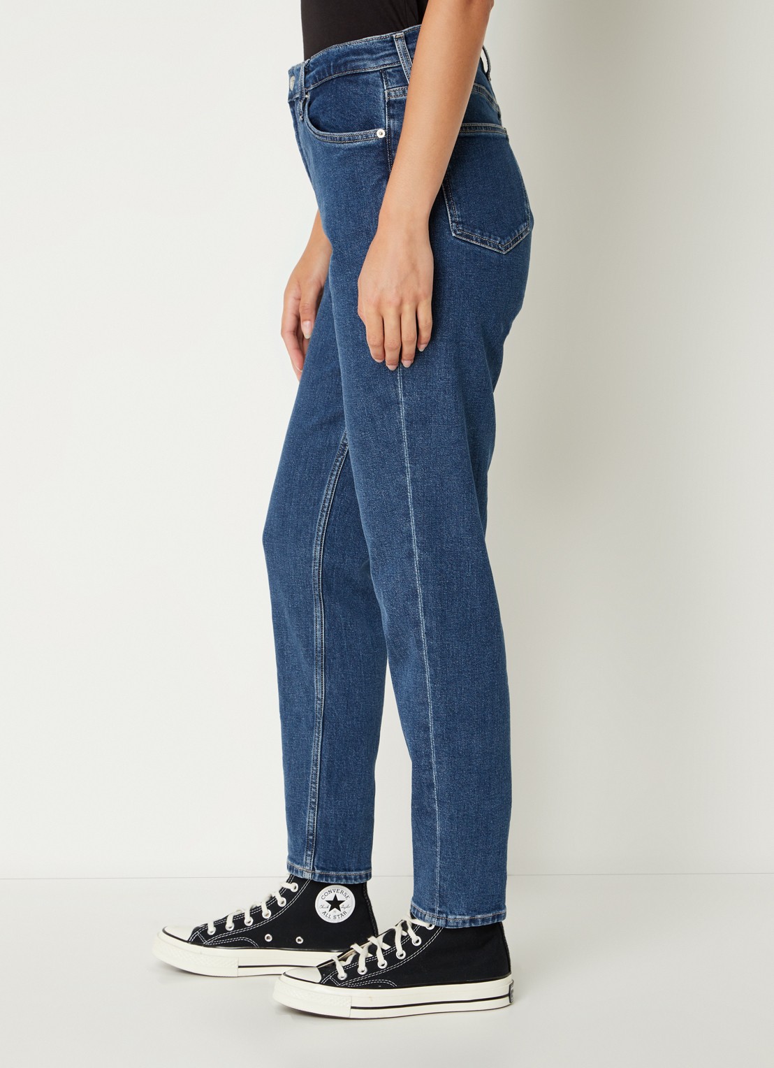 Calvin Klein High waist mom jeans met medium wassing  - detail 2 indigo