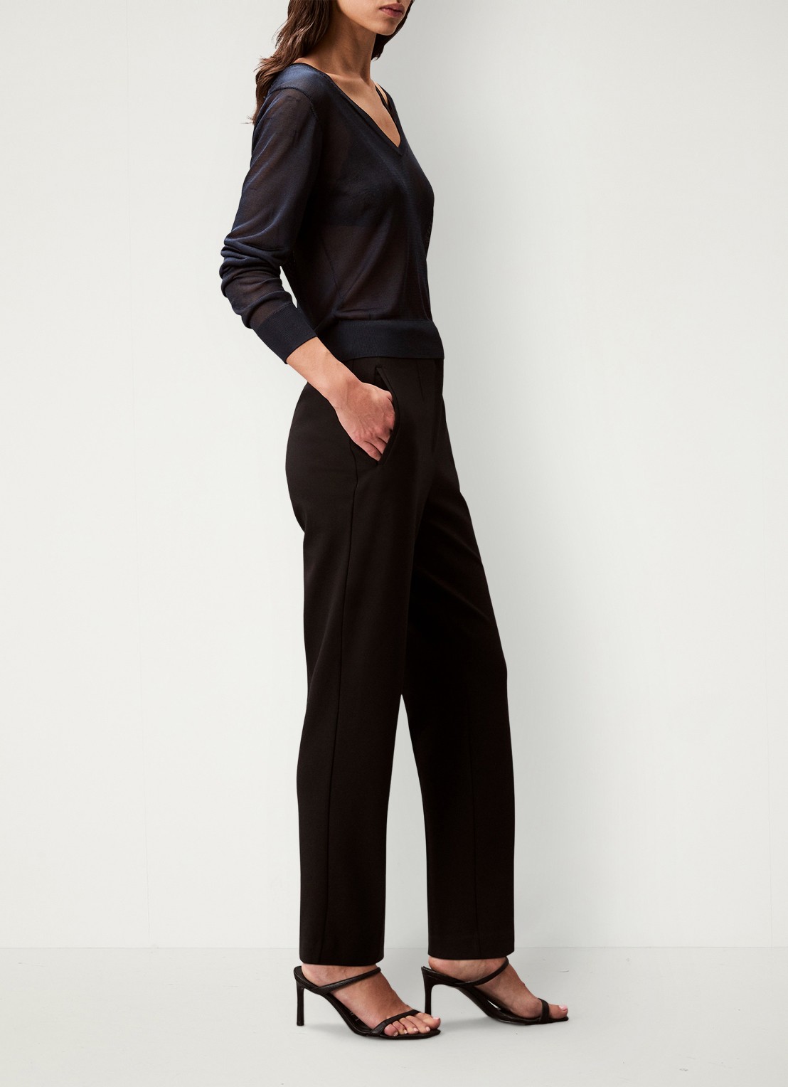 Calvin Klein High waist straight fit chino met steekzakken - detail 5 zwart