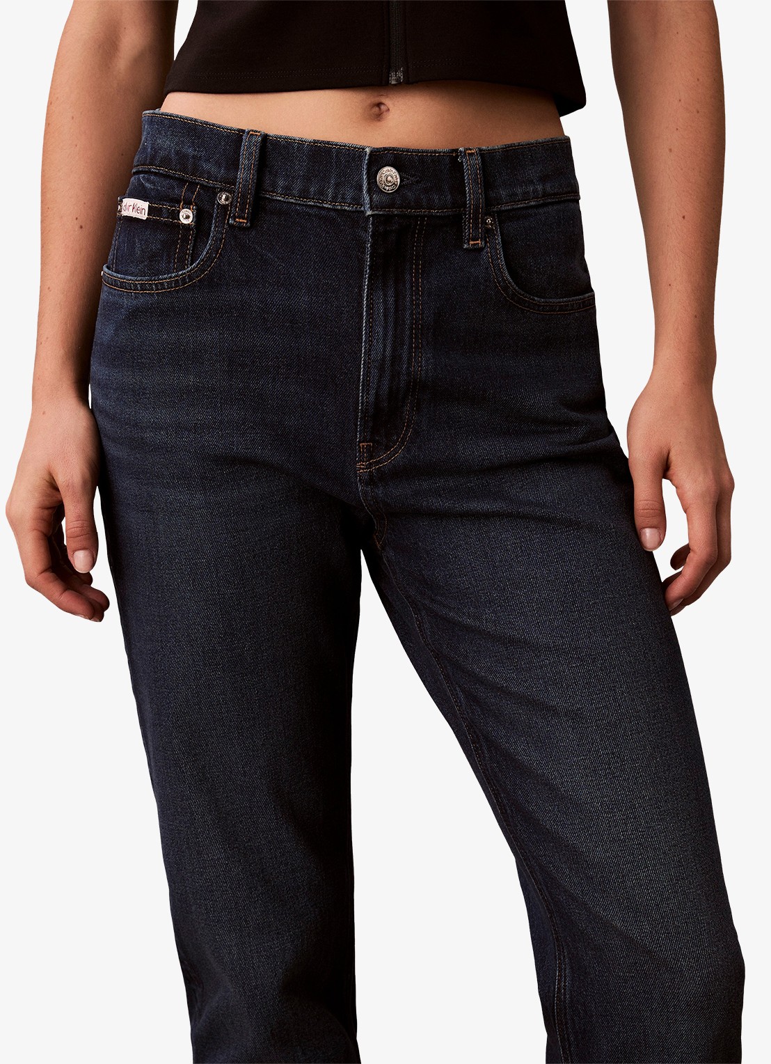 Calvin Klein High waist straight fit mom jeans met steekzakken - detail 5 denim