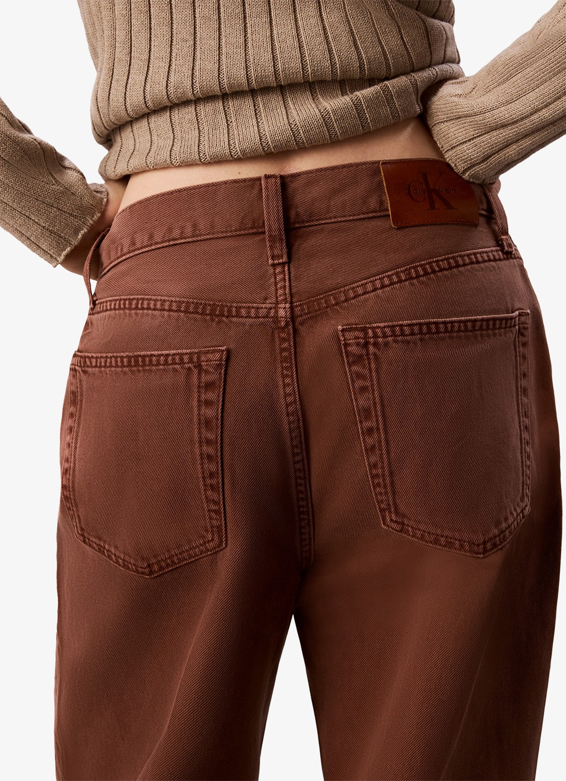 Calvin Klein High waist wide fit jeans met steekzakken - detail 5 kastanjebruin
