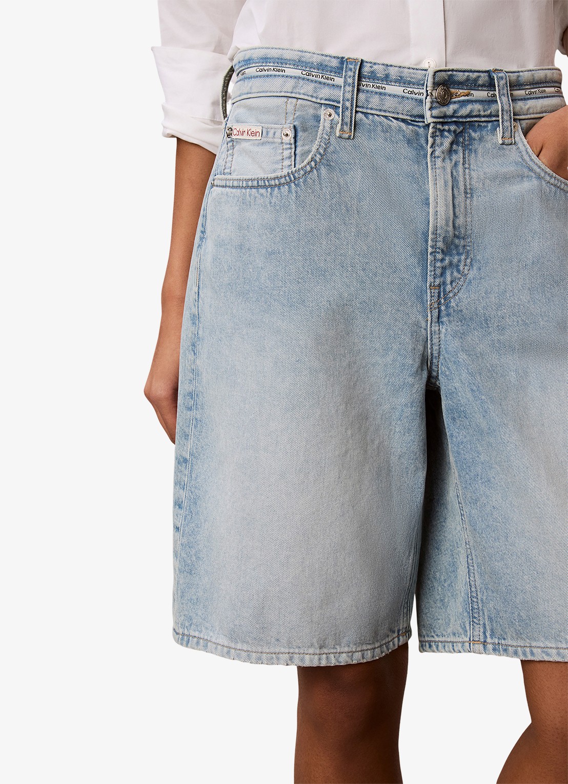 Calvin Klein High waist wide fit korte broek van denim - detail 2 fresh water-yp3 /  blauw