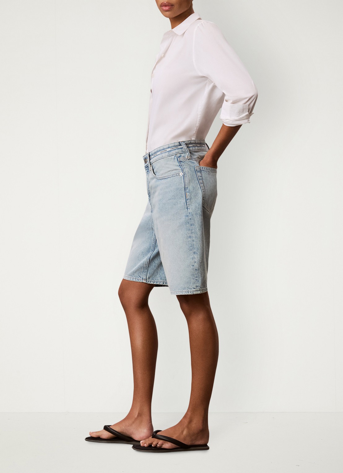 Calvin Klein High waist wide fit korte broek van denim - voorkant 5 fresh water-yp3 /  blauw