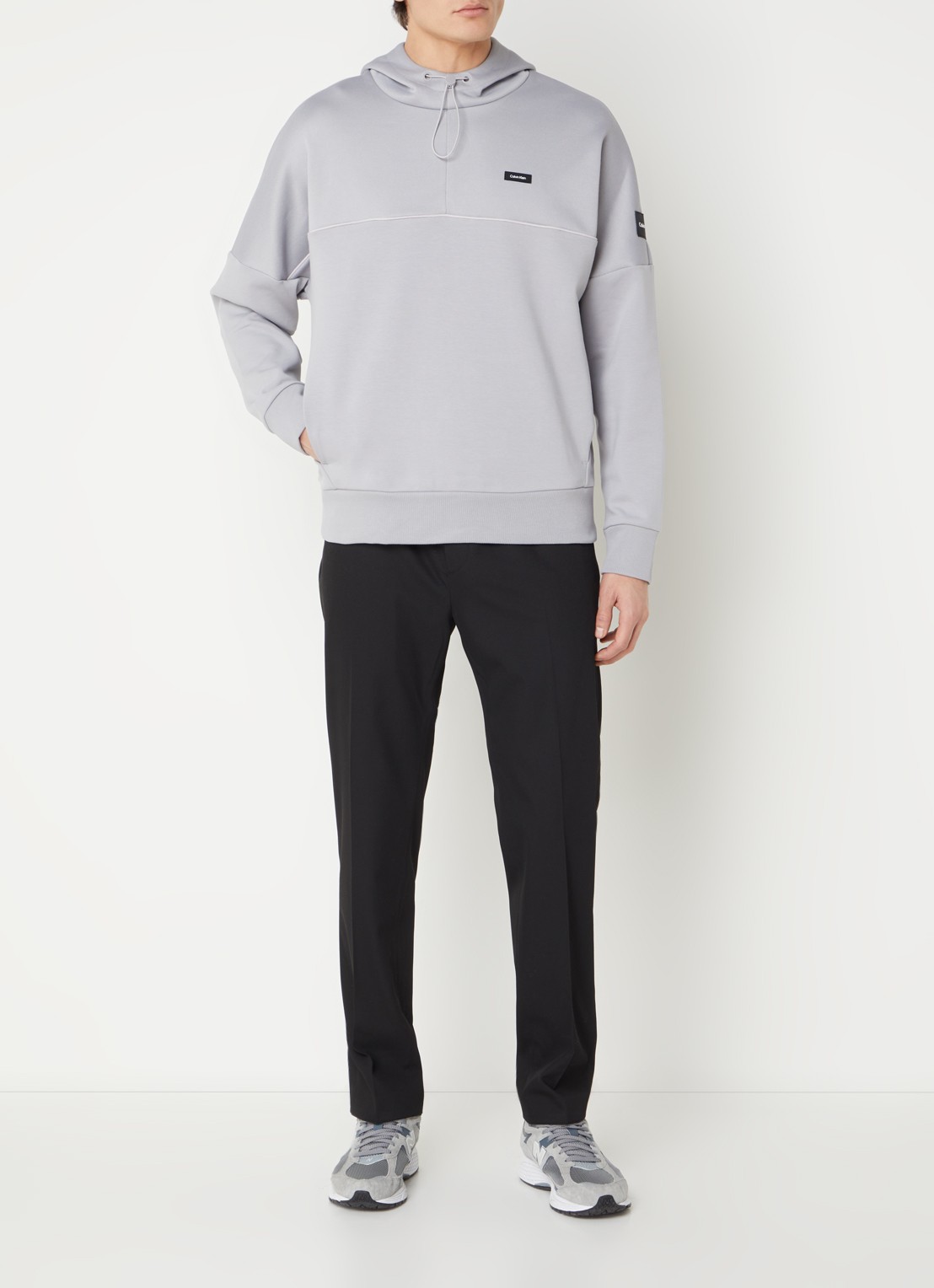 Calvin Klein Hoodie in piqué katoenblend met logo - voorkant 5 lichtgrijs