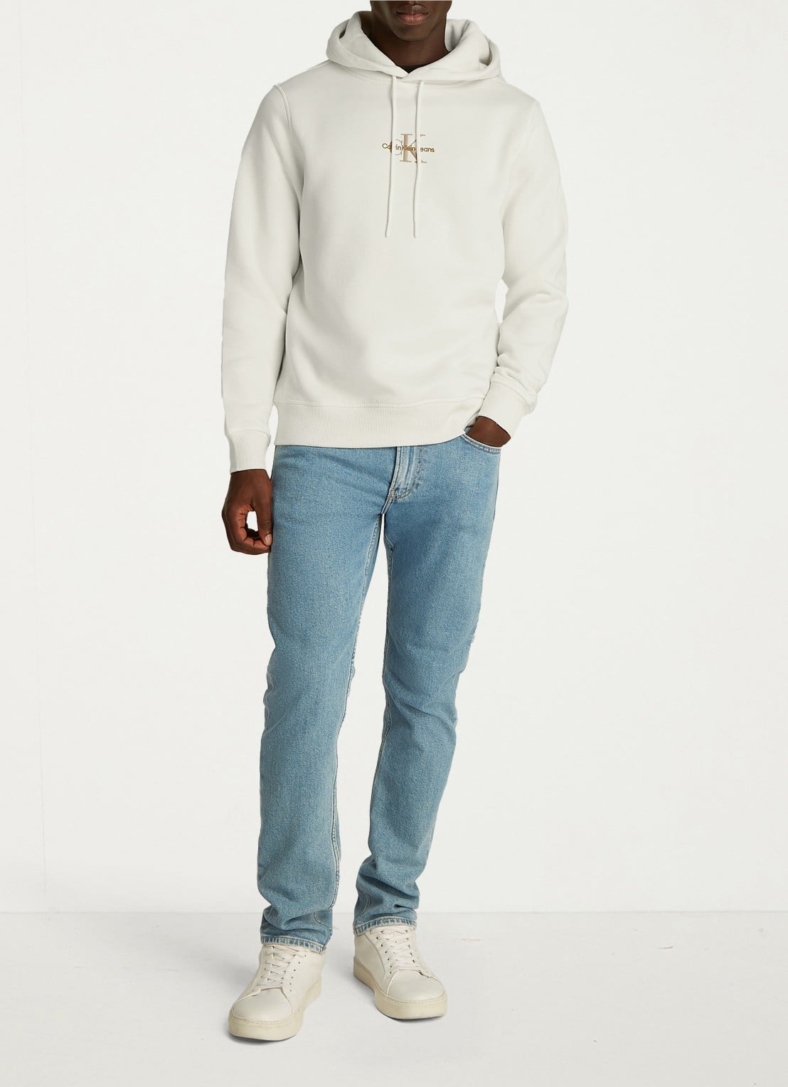 Calvin Klein Hoodie met logoborduring - voorkant 2 gebroken wit