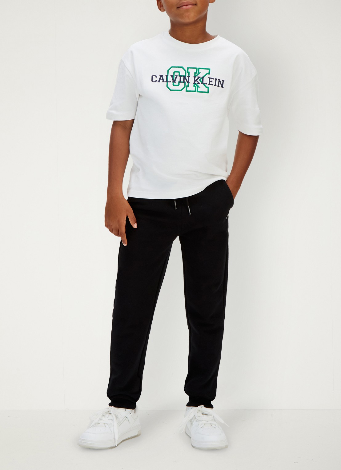 Calvin Klein Joggingbroek met logo - voorkant 4 zwart