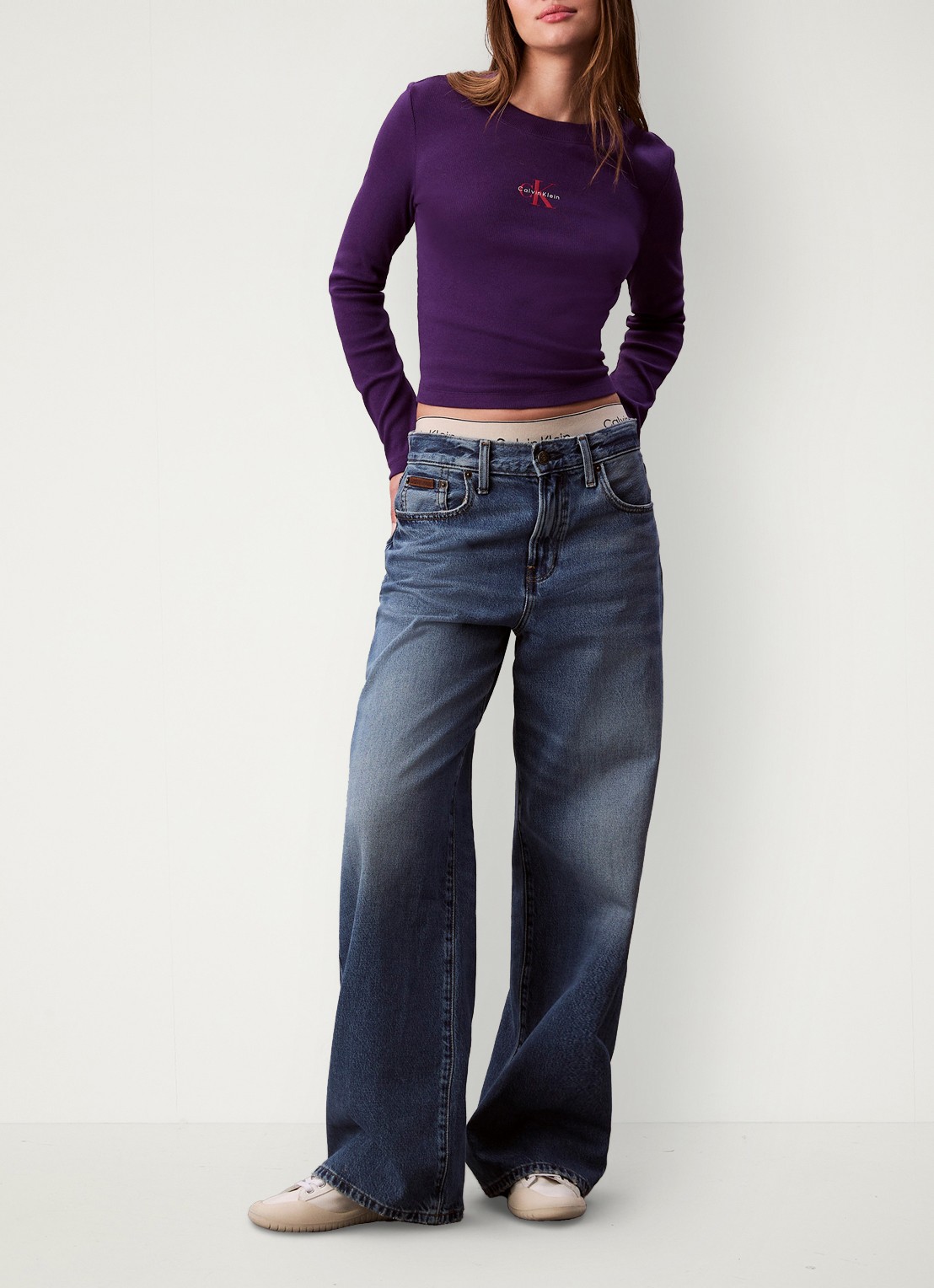 Calvin Klein Longsleeve top met logo en ronde hals - voorkant 2 paars