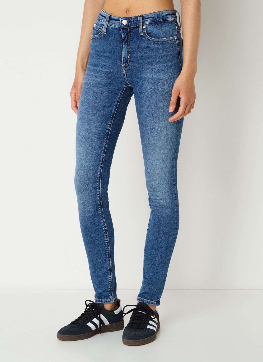 Calvin Klein Mid waist skinny jeans met medium wassing - detail 3 indigo