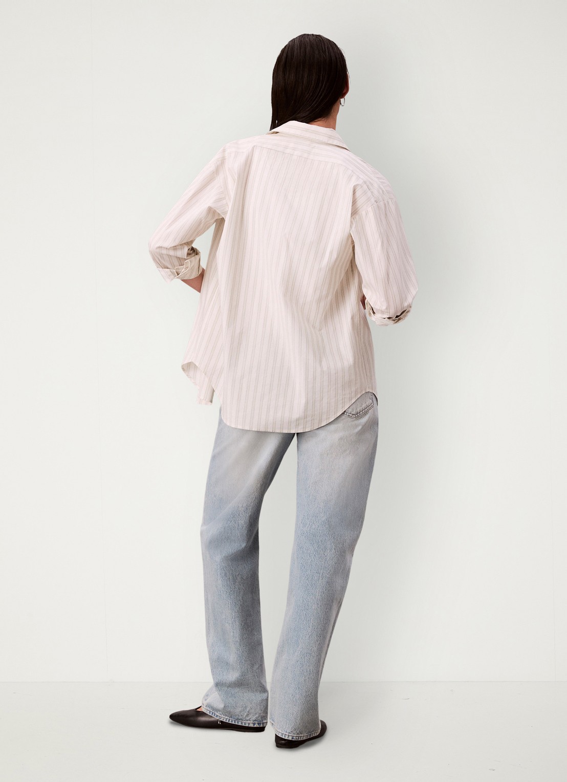 Calvin Klein Mid waist straight fit mom jeans met logo - achterkant 4 denim
