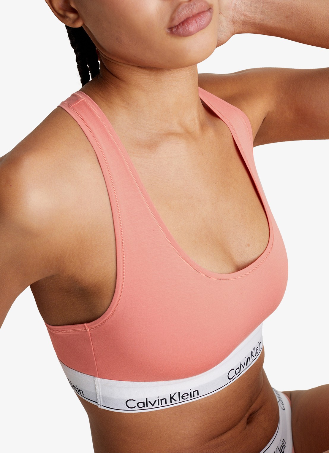 Calvin Klein Modern bralette met logoband - detail 2 coral almond  / roze