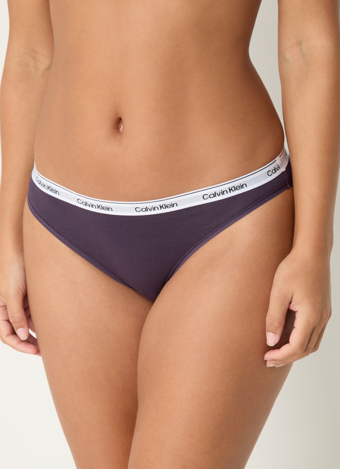 Calvin Klein Modern hipster met logoband - detail nightshade / paars