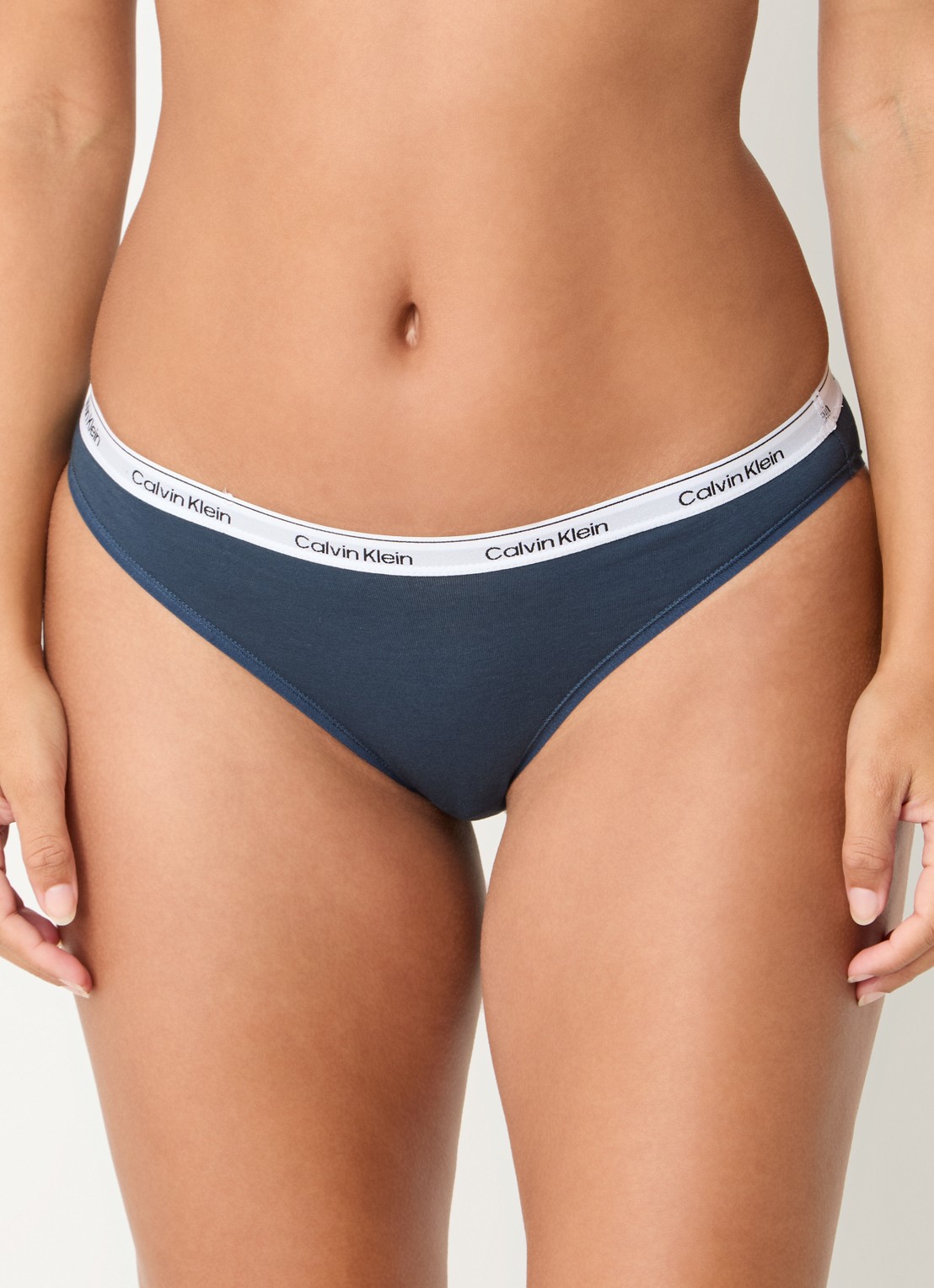 Calvin Klein Modern hipster met logoband - detail 2 ink / blauw