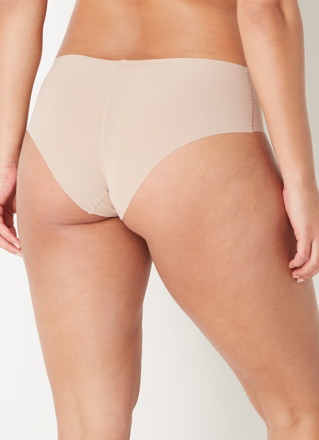 Calvin Klein Naadloze hipster - achterkant 2 donkerbeige