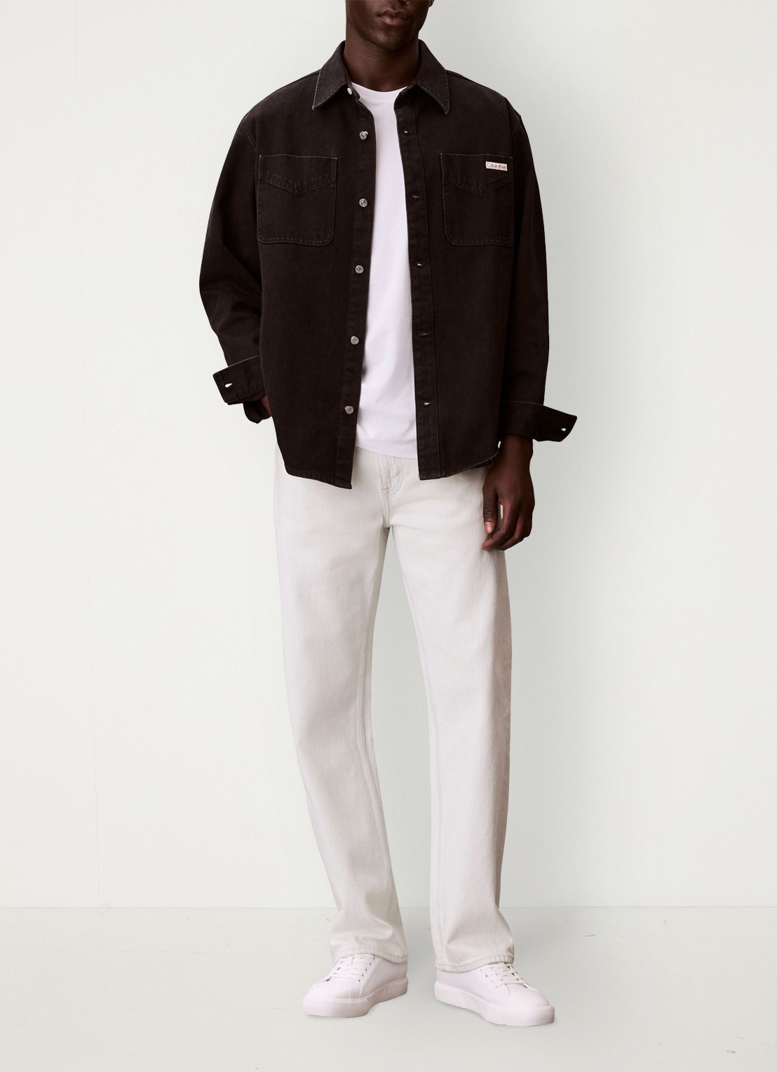 Calvin Klein Overshirt van denim met borstzakken - voorkant 3 zwart