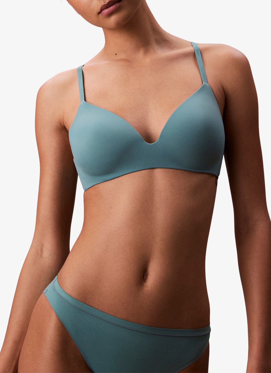 Calvin Klein Perfectly Fit beugelloze plunge T-shirt bh - detail slate turquoise-mb2 / blauw