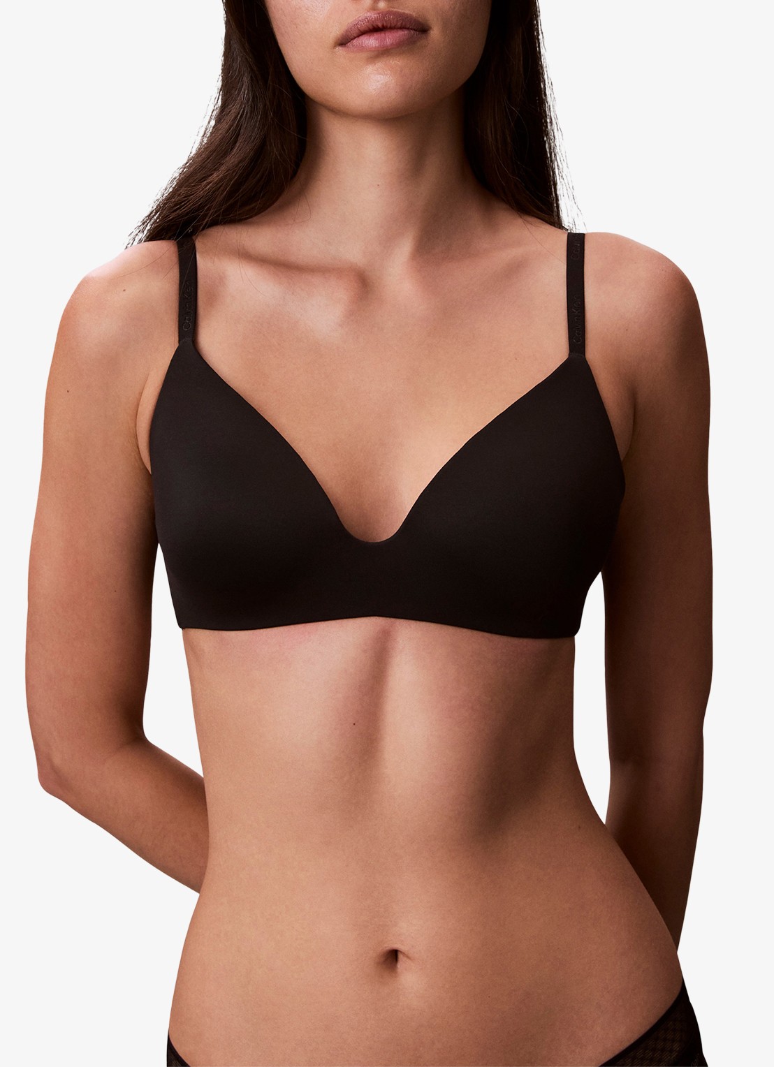Calvin Klein Perfectly Fit beugelloze plunge T-shirt bh - detail 4 diepzwart