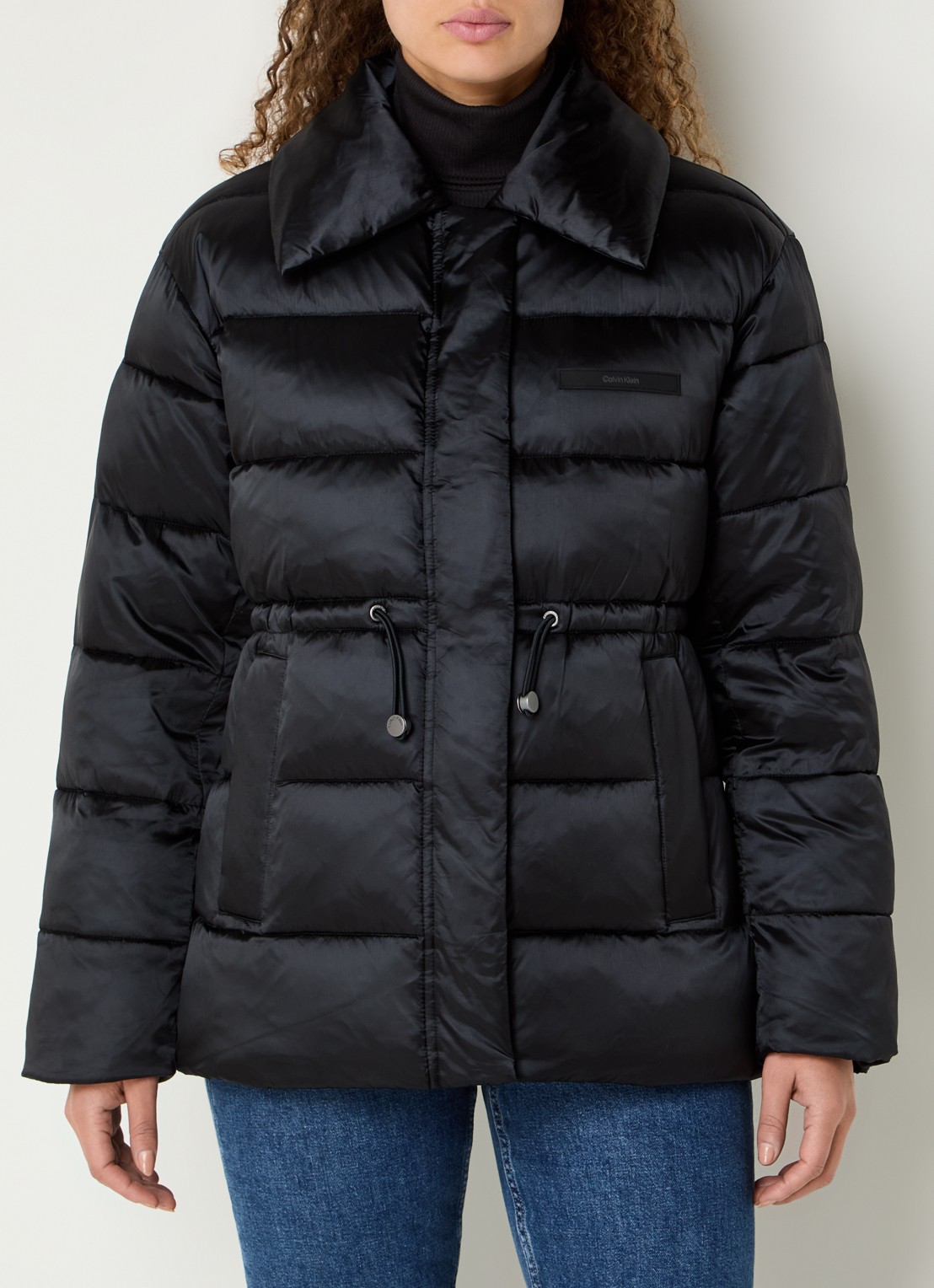 Calvin Klein Puffer jack van satijn met ritszakken - detail zwart