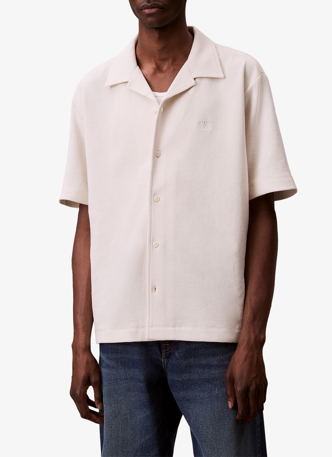 Calvin Klein Regular fit overhemd met logoborduring - detail gebroken wit