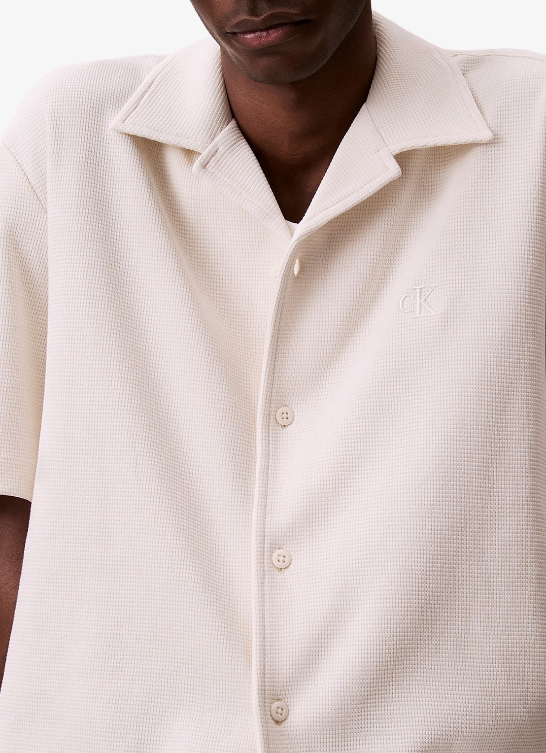 Calvin Klein Regular fit overhemd met logoborduring - detail 3 gebroken wit