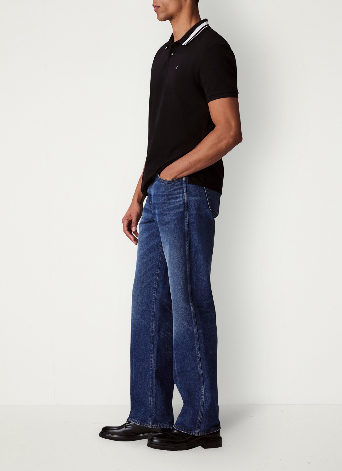 Calvin Klein Regular fit polo met logoborduring - detail 3 zwart