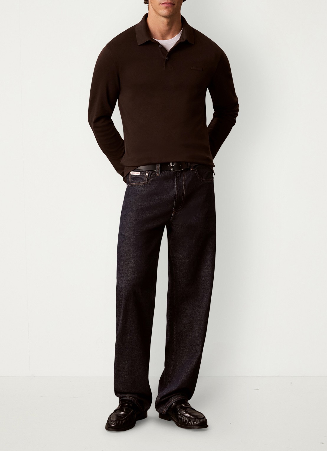 Calvin Klein Regular fit polo met logoborduring - voorkant 2 donkerbruin