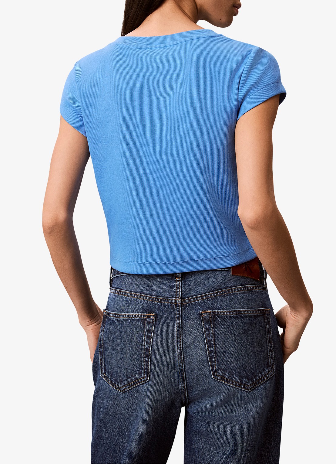 Calvin Klein Ribgebreid cropped T-shirt met V-hals - achterkant marina-cg1 /  blauw