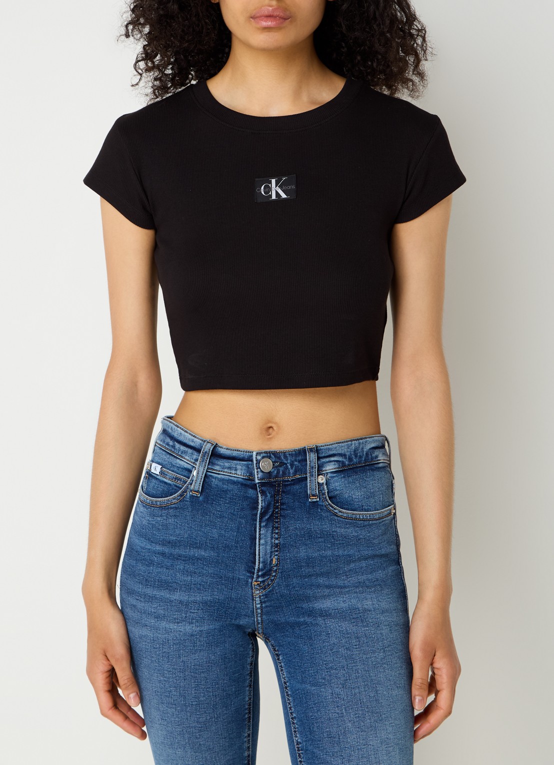 Calvin Klein Ribgebreide crop top met logo - detail 2 zwart