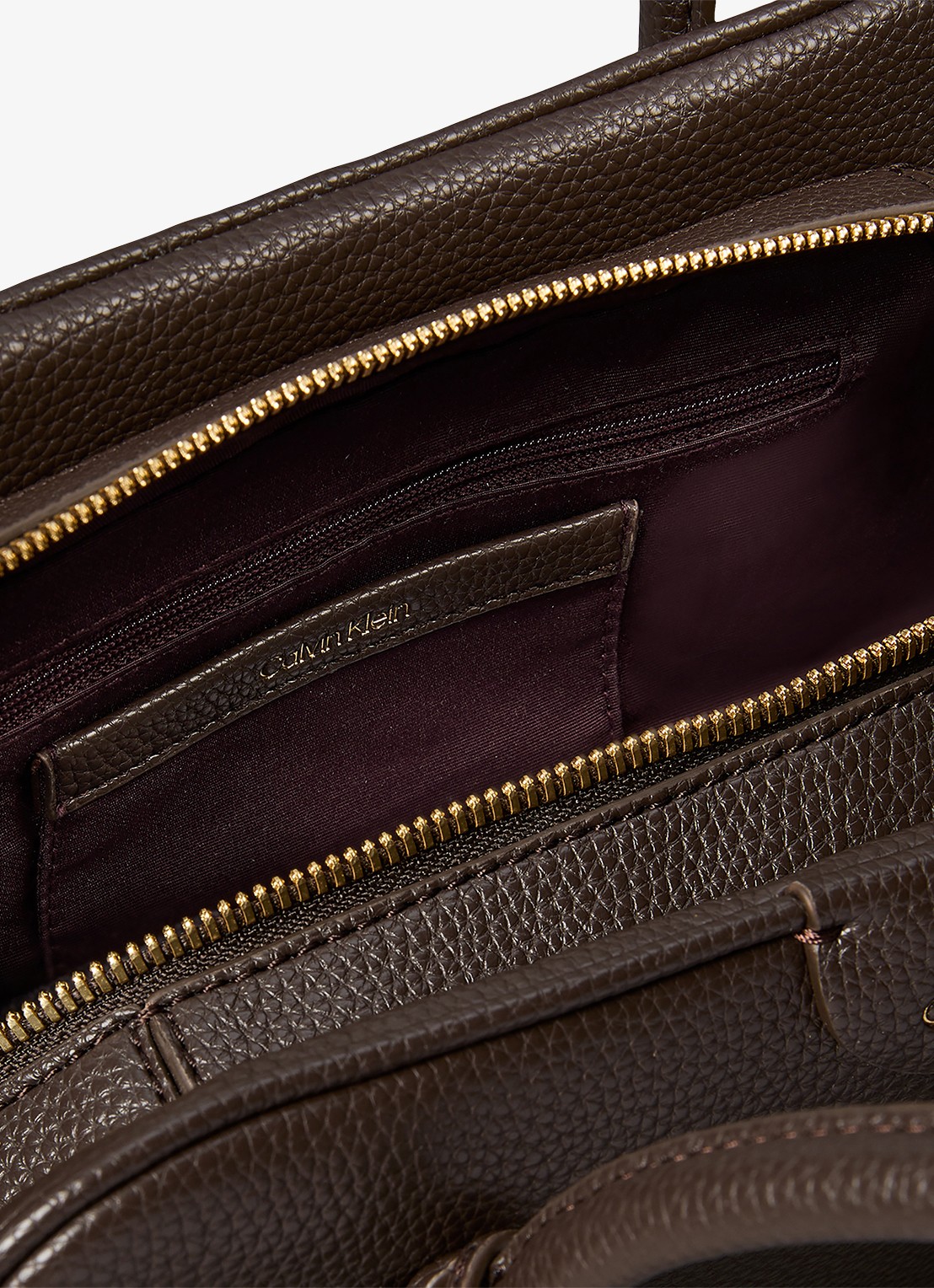 Calvin Klein Schoudertas met tasbedel - detail 2 delicioso-bal /  bruin
