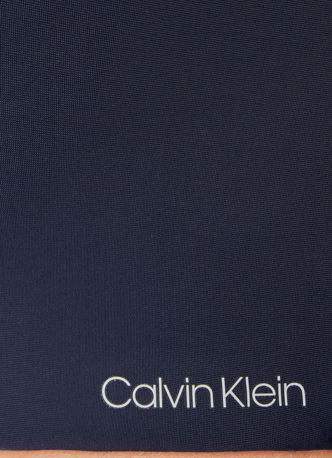 Calvin Klein Seductive Comfort beugelloze demi bh - detail 6 donkerblauw