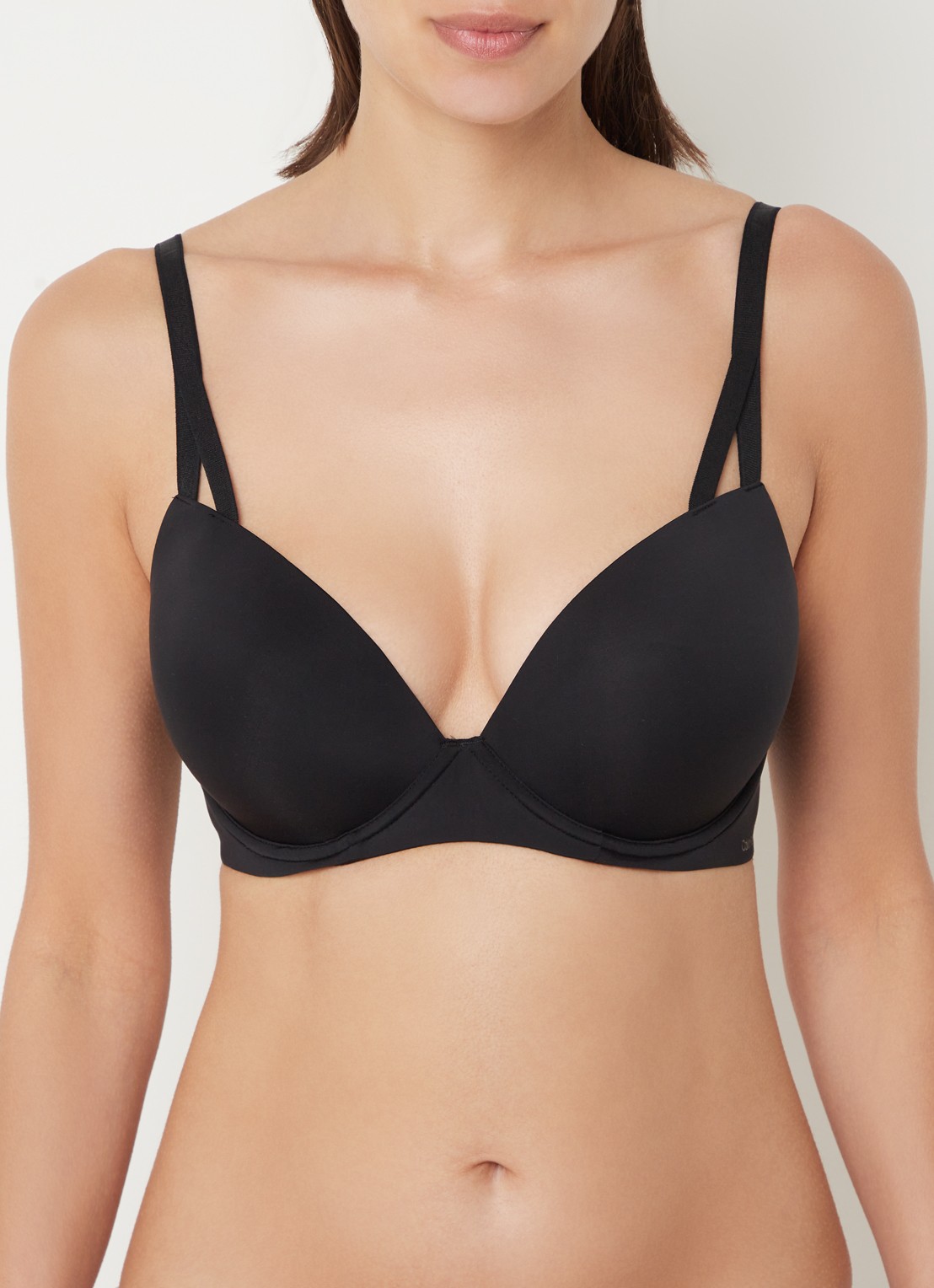Calvin Klein Seductive Comfort push-up bh - detail zwart