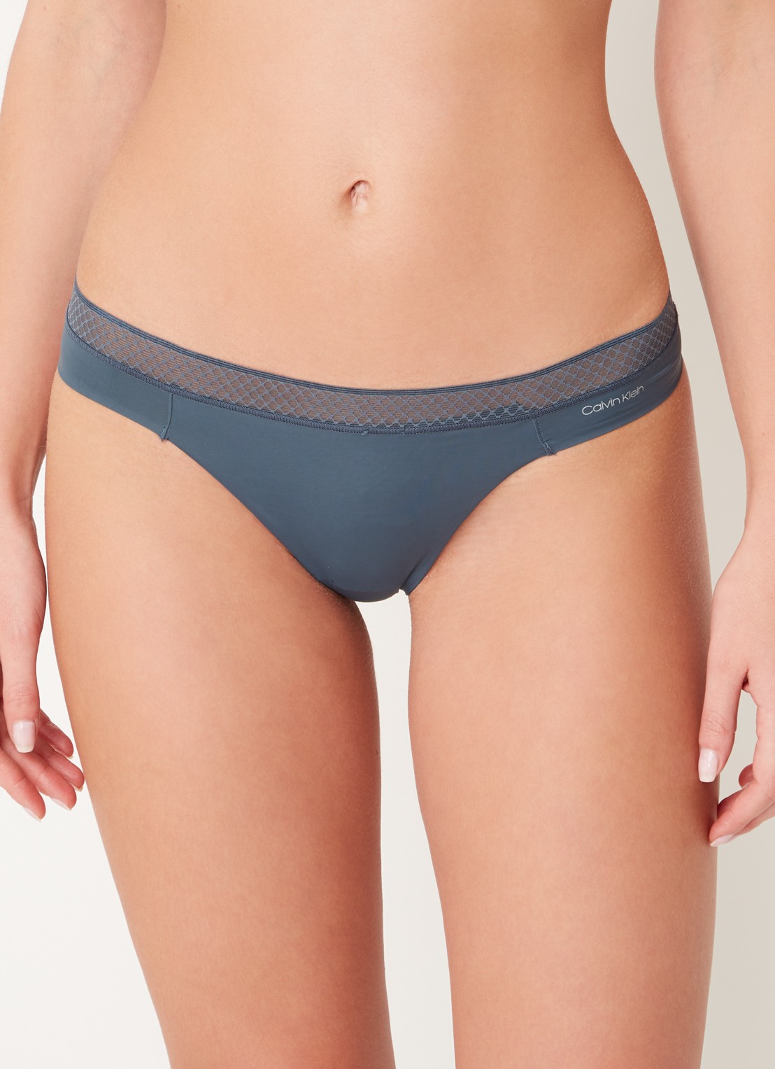 Calvin Klein Seductive Comfort string met kant - detail petrolgroen