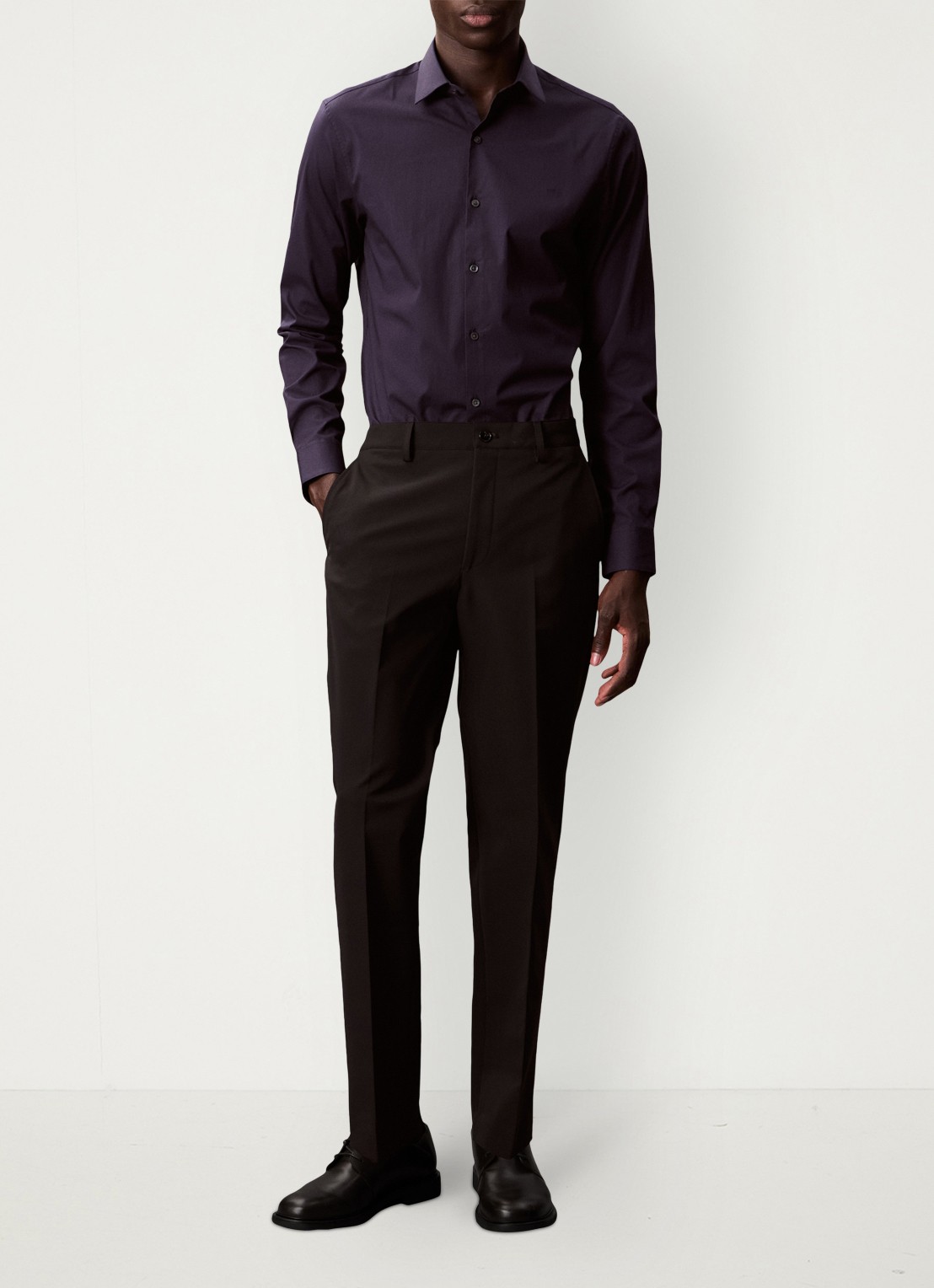 Calvin Klein Slim fit overhemd met dubbele manchet - voorkant 2 donkerblauw