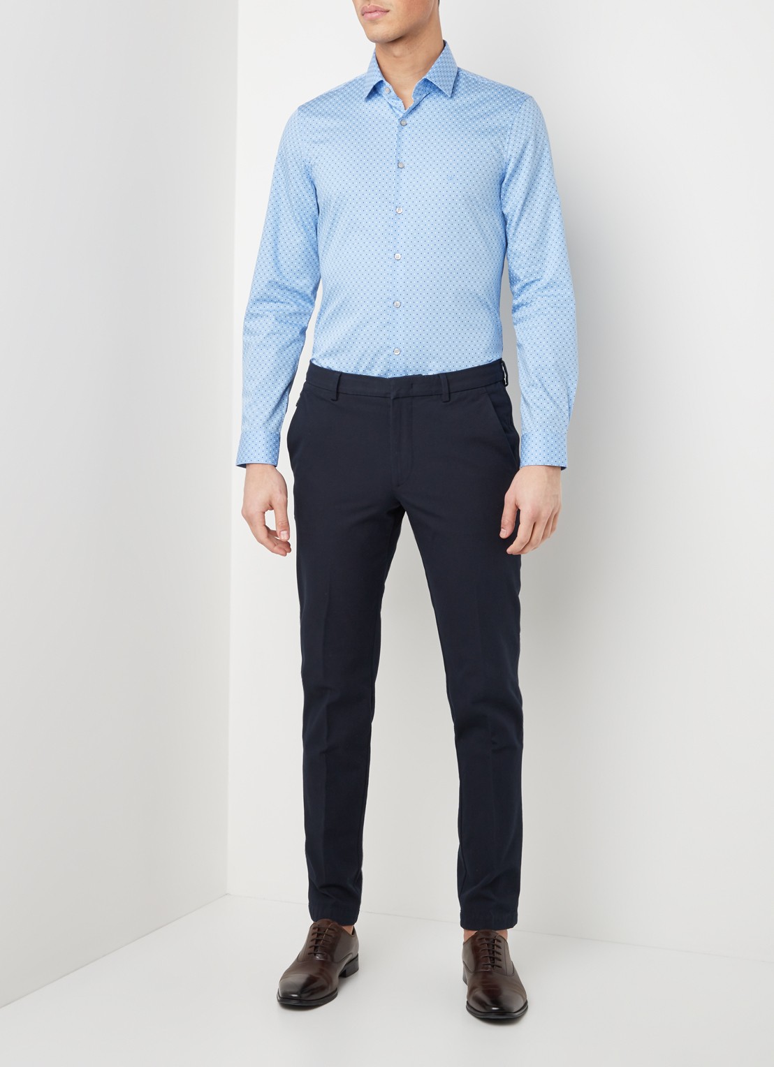 Calvin Klein Slim fit overhemd met stippendessin - voorkant 4 blauw