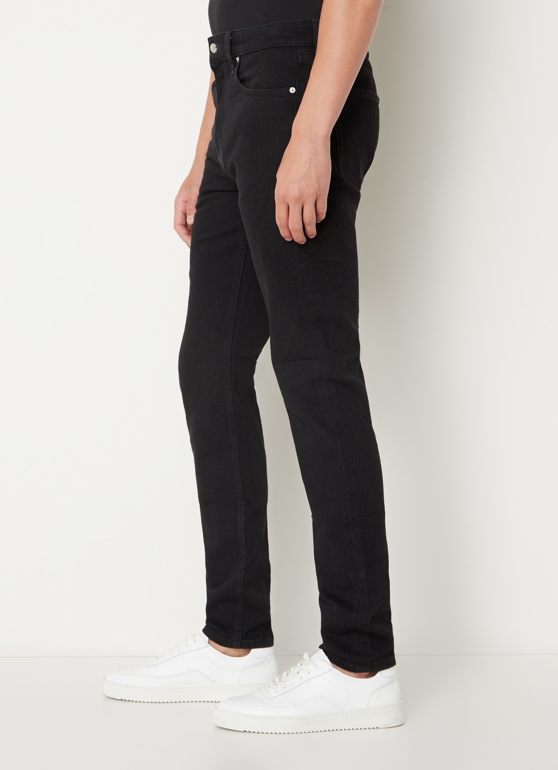 Calvin Klein Slim fit tapered jeans met gekleurde wassing - detail 5 zwart