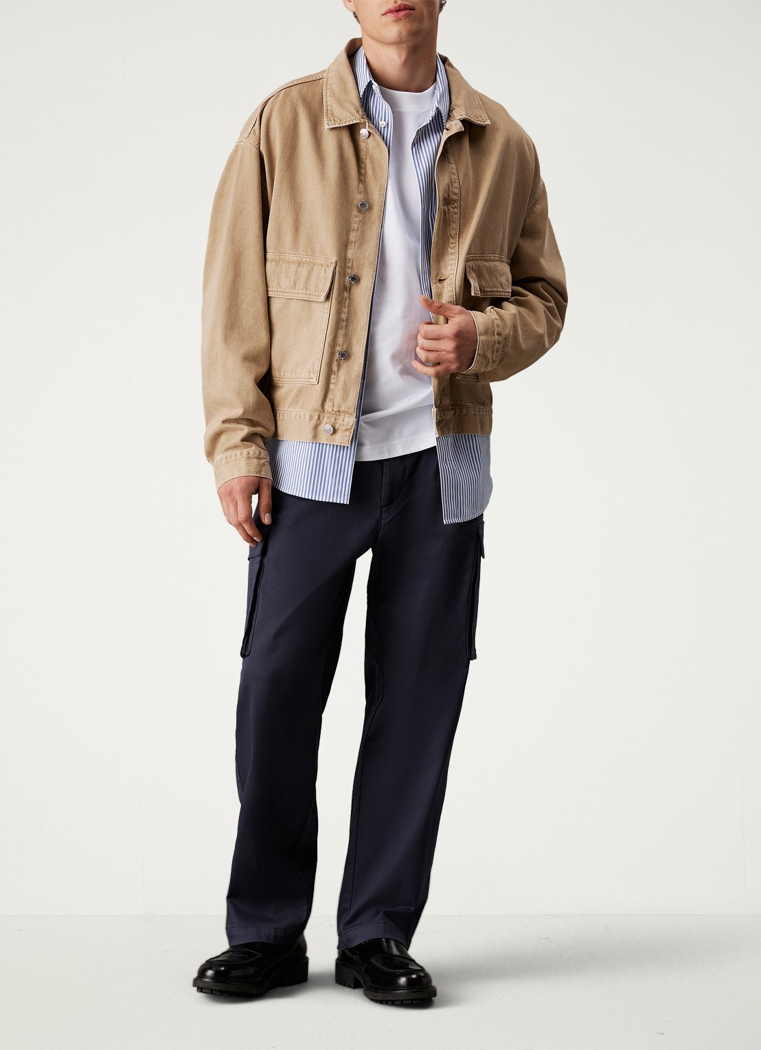 Calvin Klein Straight fit cargobroek met steekzakken - voorkant 4 donkerblauw