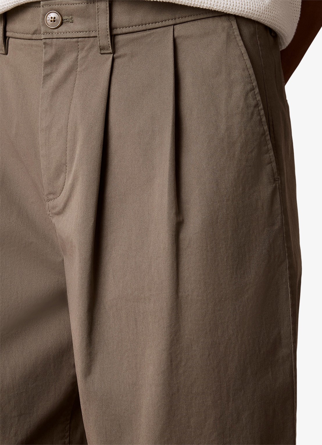 Calvin Klein Straight fit chino met plooien - detail 3 olijfgroen