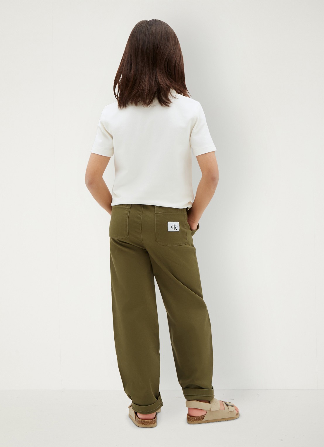 Calvin Klein Straight leg chino met logo - achterkant 4 olijfgroen